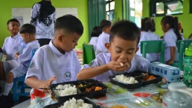 Pemerintah Targetkan 6 Juta Siswa Dapat Manfaat Program MBG