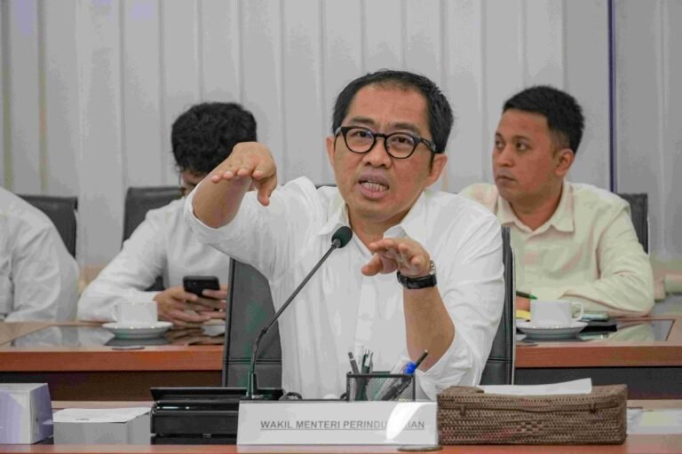 Pemerintah Pastikan Cegah Pelemahan Ekonomi dan Jaga Stabilitas Pasca Pengumuman Tarif Trump