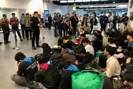 Aparat Keamanan Berhasil Pulangkan WNI Terduga Terlibat Judi Daring dan Penipuan dari Filipina