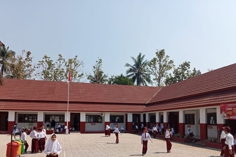 Pembebasan Lahan dan Pembukaan Rekrutmen Tenaga Pengajar Wujudkan Percepatan Program Sekolah Rakyat