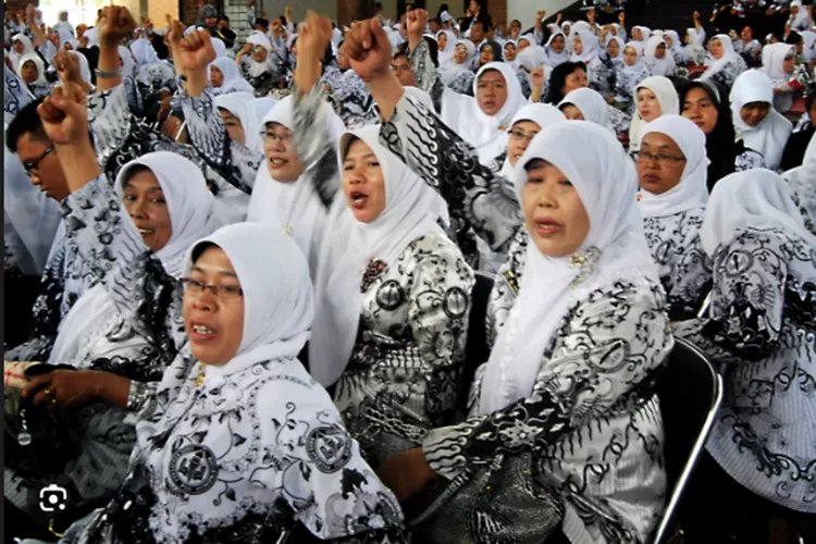 Tunjangan Guru Honorer Bentuk Kepedulian Pemerintah Dalam Dunia Pendidikan