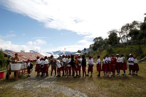 MBG Membebaskan Anak Papua dari Stunting dan Membangkitkan Ekonomi