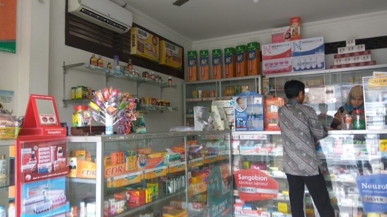 Pemerintah Pastikan Layanan Kesehatan Terjangkau bagi Rakyat Melalui Apotek Desa