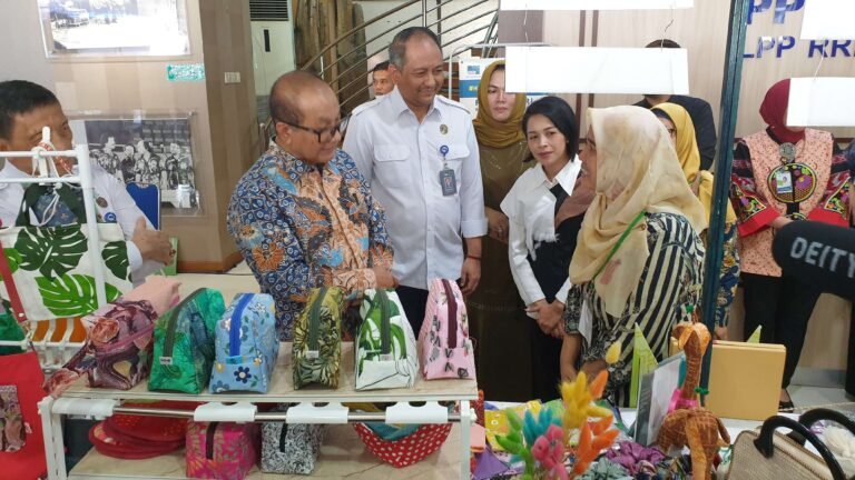 Pemerintah Jaga Daya Saing Produk Lokal untuk Cegah PHK