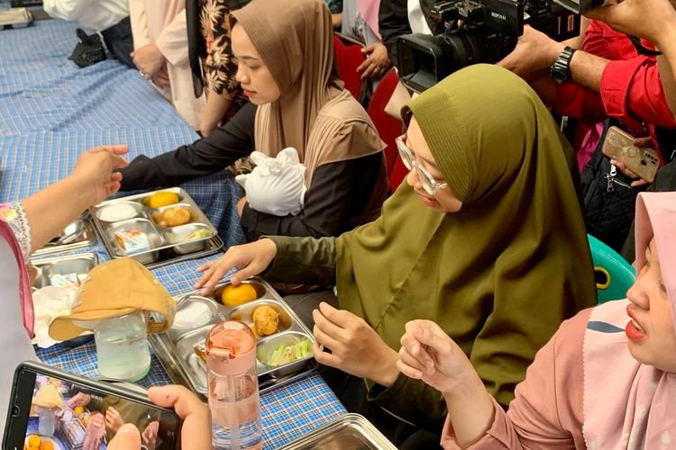 MBG Diperluas, Pemerintah Pastikan Gizi Merata hingga Remaja dan Ibu Hamil