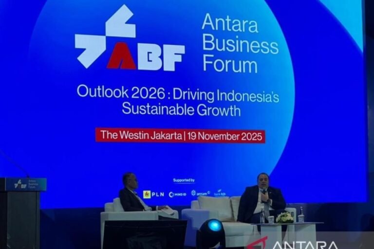 Danantara Dinilai Angkat Kepercayaan Investor, IHSG Tembus 8.400