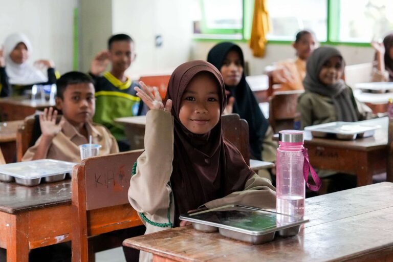 Pemerintah Terus Gerakkan Seluruh Elemen dalam Sukseskan Program MBG