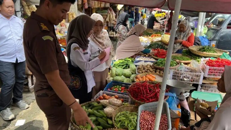 Kolaborasi Pusat – Daerah Jaga Stok Sembako dan BBM Aman Jelang Tahun Baru