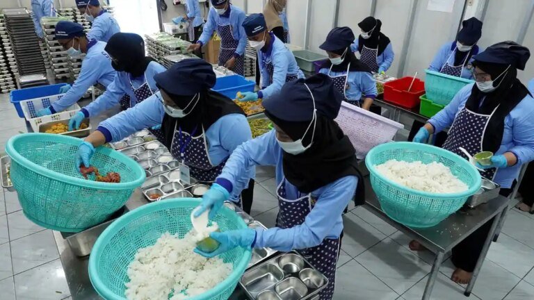 MBG Perkuat Ekonomi Kerakyatan: Dorong Peran Petani, Nelayan, dan UMKM Lokal