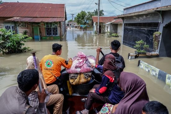 Pemerintah Percepat Penyaluran Bantuan Langsung Tunai Rp 8 Juta untuk Pengungsi Banjir Sumatera