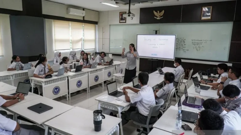 Sekolah Garuda dan Beasiswa S1 Jadi  Momentum Baru Lahirnya Generasi Emas Indonesia
