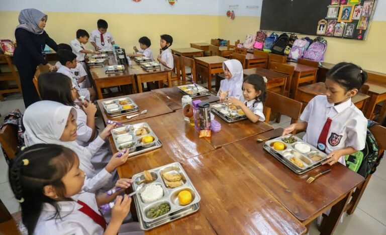 Pemerintah Perketat SOP MBG untuk Tingkatkan Keamanan Layanan Nutrisi Anak