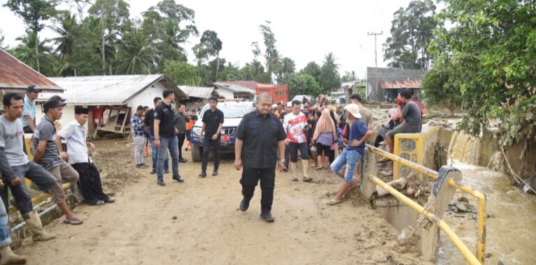 Akses Desa Tapsel Kembali Terbuka Berkat Percepatan Penanganan Banjir