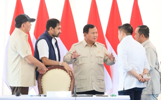 Presiden Dorong Pemulihan Sekolah, Puskesmas, dan Rumah Sakit Segera Melayani Warga Pascabencana