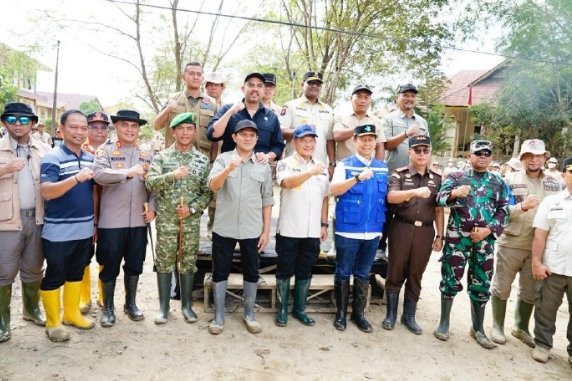 Pemerintah Dorong Pemulihan Nyata di Aceh, Warga Tolak Simbol Separatisme