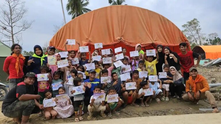 Sekolah Gratis Disiapkan di Daerah Terdampak Bencana Sumatra