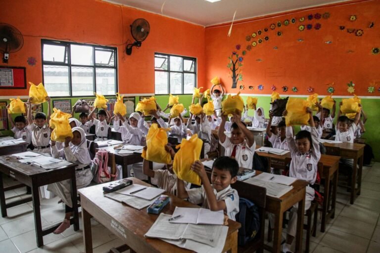 MBG Ramadan dan Perlindungan Nyata bagi Pelajar serta Kelompok Rentan