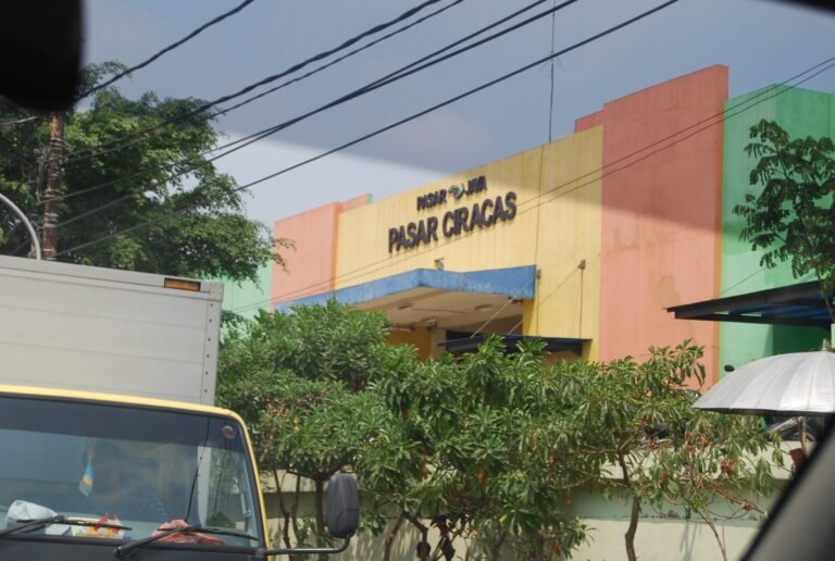 Pasokan Aman, Harga Terkendali: Komitmen Pasar Jaya Ciracas Jelang Idul Fitri 2026