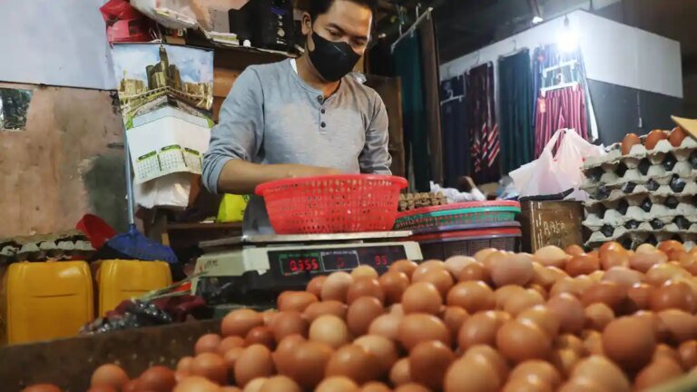 Mengawal Upaya Menjaga Stabilitas Harga Bahan Pokok Selama Ramadan