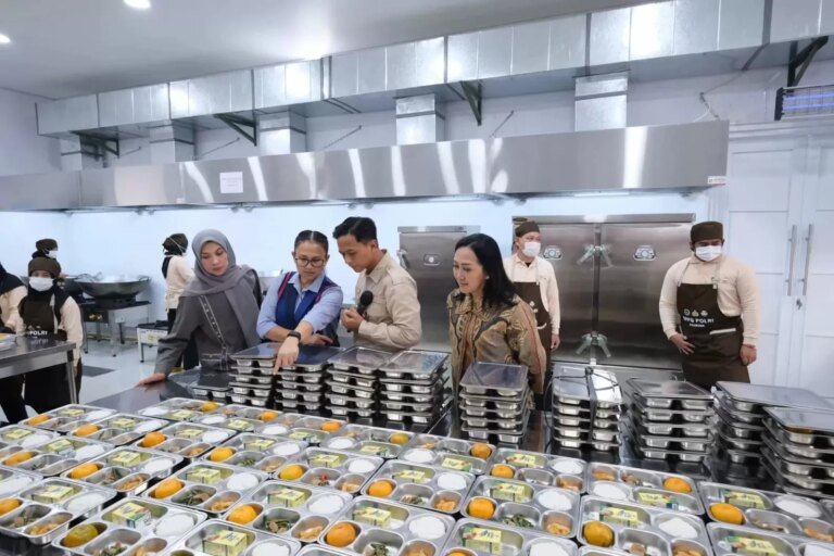 Pengawasan Ketat dan Komitmen Transparansi dalam Program MBG
 