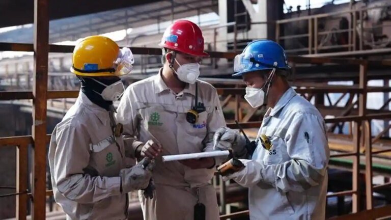 Pemerintah Perkuat JKP dan Pelatihan Kerja untuk Lindungi Buruh