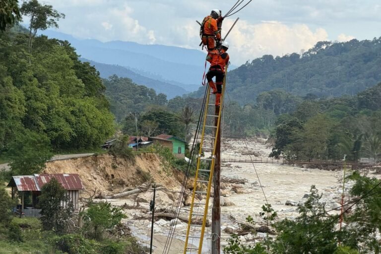 Program Listrik Desa di Papua Hadirkan Terang dan Harapan Hingga Pelosok Negeri