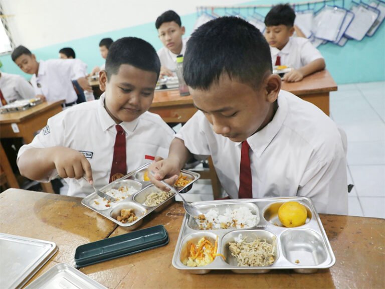 MBG Dinilai Bantu Anak Belajar Tanpa Lapar, Publik Ramai Nyatakan Dukungan
