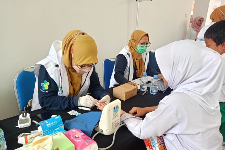 CKG Sekolah Periksa Kesehatan Fisik hingga Kejiwaan Anak di Seluruh Indonesia