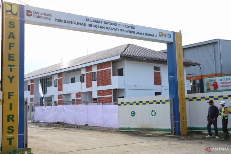 Tahun Ajaran Baru Jadi Momentum Penguatan Sekolah Rakyat