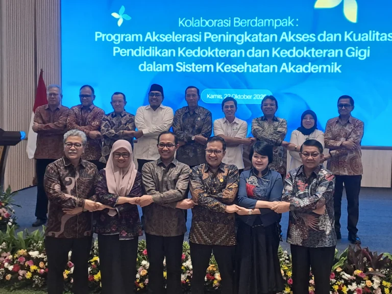 Pemerintah Siapkan 1.000 Beasiswa Dokter Spesialis, Akses Kesehatan Daerah Jadi Prioritas