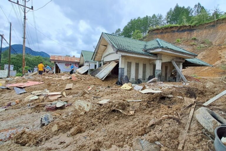 Dari Pusat Hingga Daerah, Cepat, Tegas, dan Terukur: Mitigasi Bencana Hidrometeorologi